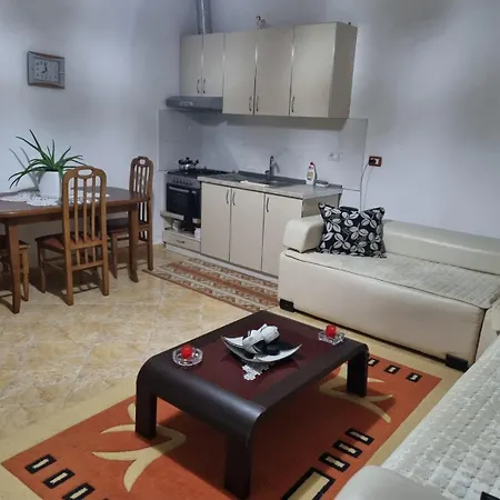 Me Qera Ditore * Shëngjin